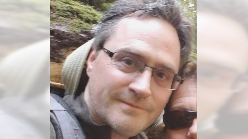 Headshot of Neil Klepeis