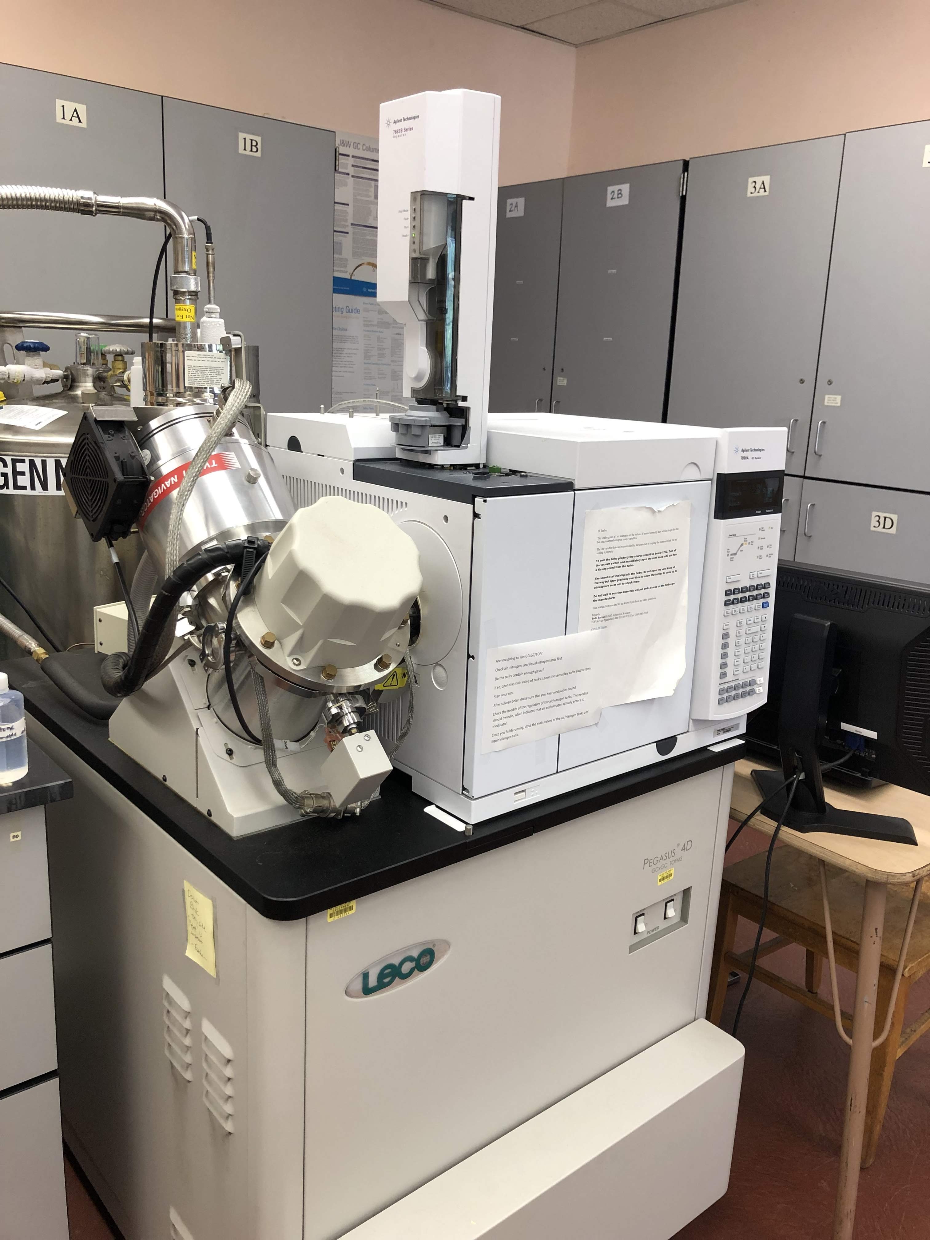 Leco Pegasus 4D comprehensive two-dimensional gas chromatograph time-of-flight mass spectrometer (GC×GC/TOF-MS)